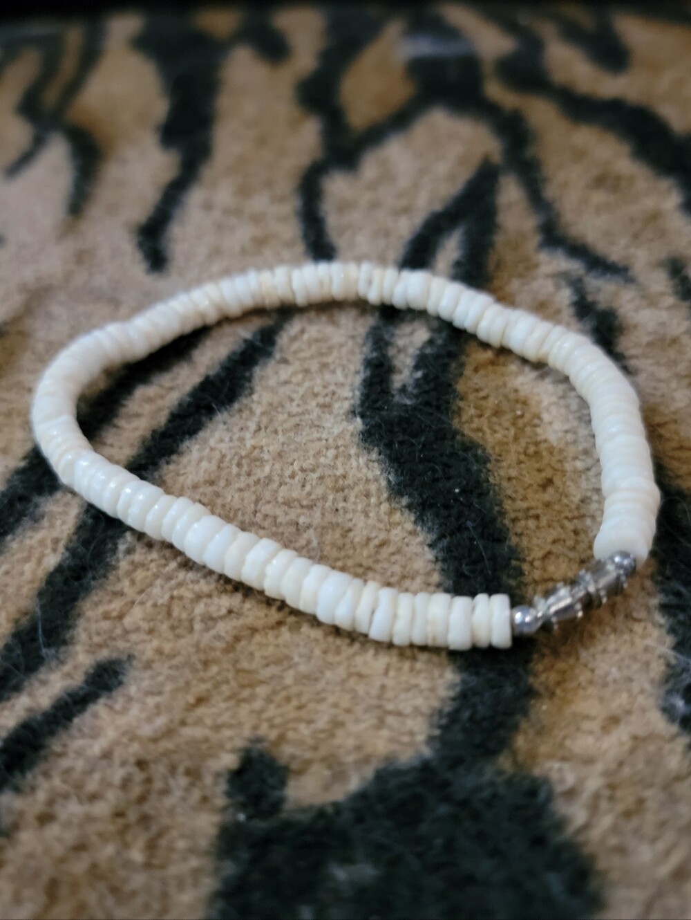 Pooka Shell White Bracelet W Clasp